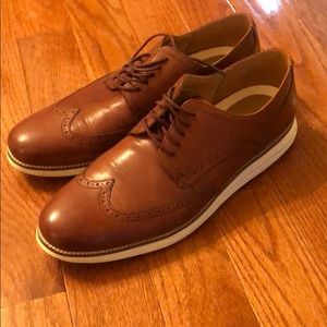 Dress shoes